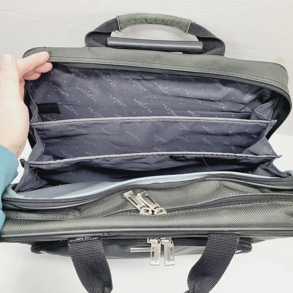 US LUGGAGE NEW YORK Roller Carry On Briefcase 18x12x8 Laptop Gray Outside Zip